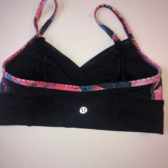 Lululemon sports bra - Picture 2 of 3